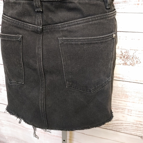 Zara Raw Hem Denim Skirt Size XS - Picture 6 of 10
